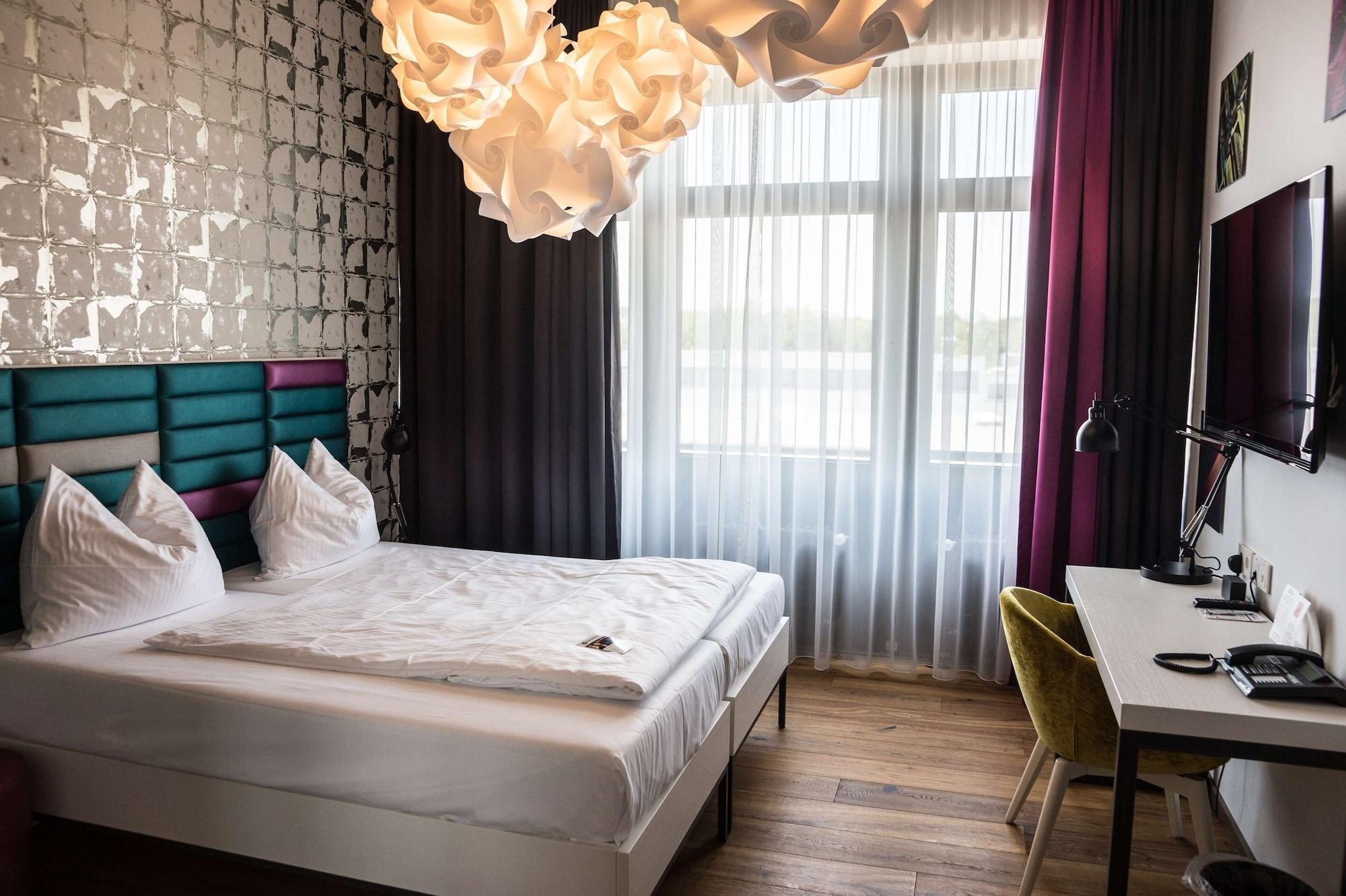 Best Western Loftstyle Hotel Stuttgart-Zuffenhausen Extérieur photo